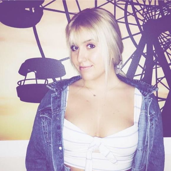 Meet your Posher, Hannah - Picture 1 of 1